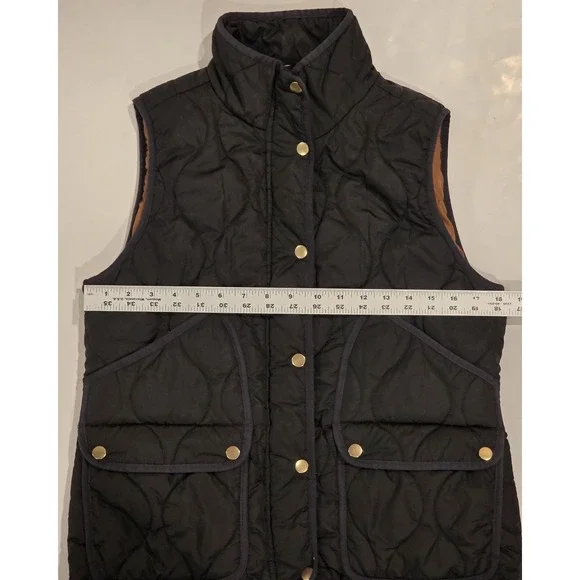 J. Crew Signature Puffer Vest Women's Medium Black Quilted Snap Pockets - Picture 3 of 9